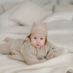 Baby-Mütze „Schaf“ mit Stickerei; beige